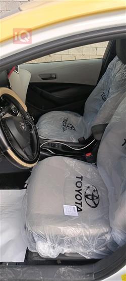 تۆیۆتا کۆرۆلا